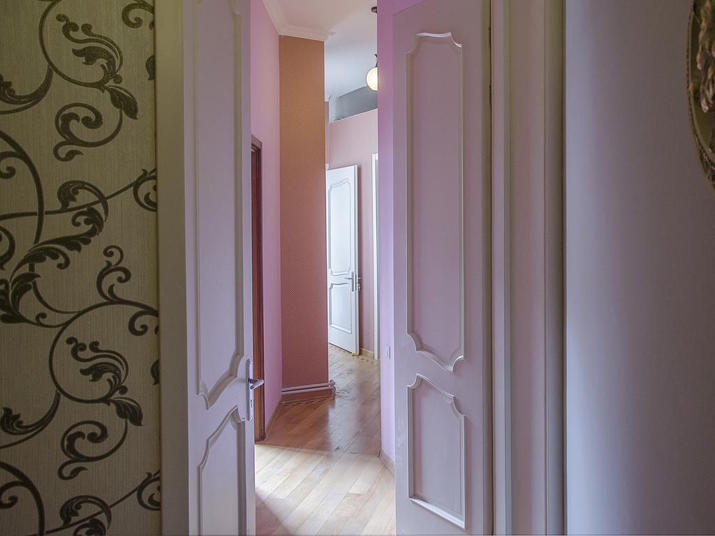 Griboedov Hostel & Suites 第比利斯 外观 照片